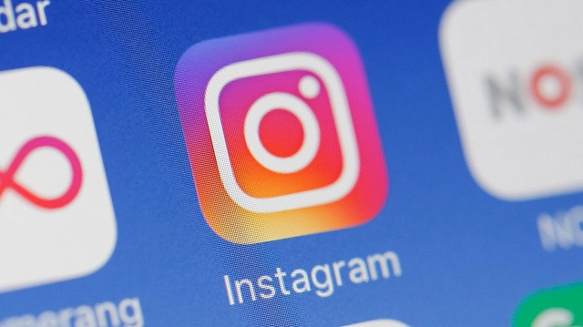 Aplicación Instagram en teléfono